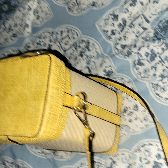 Handbag - Picture 4 of 4